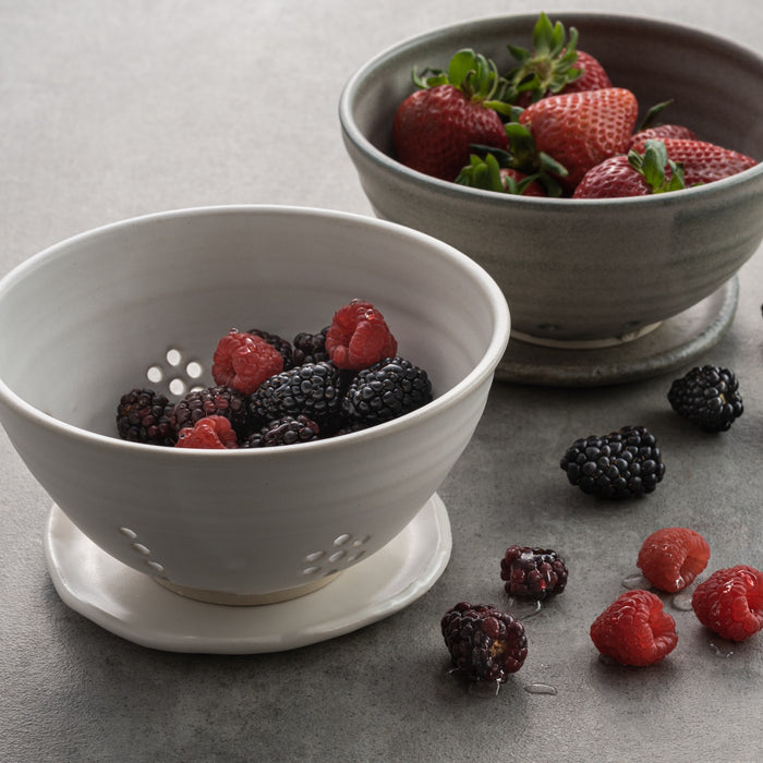 Berry Bowl - Stoneware